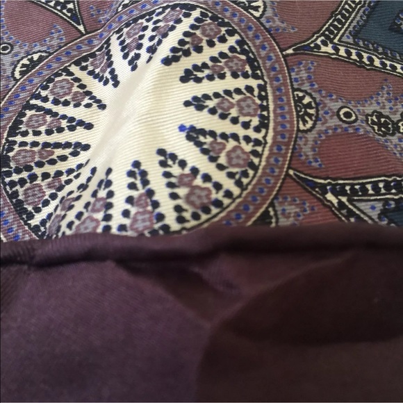 Liberty of London Twill Pure Silk Scarf - Picture 5 of 6